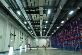 LED全方位自動(dòng)升降工業(yè)照明設(shè)備